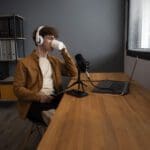 Espaços para podcast transformam o ambiente corporativo