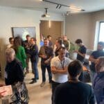 Profissionais do setor da construção civil participam de momento de networking e integração durante o 58º Almoço de Negócios do C3, em ambiente moderno e acolhedor.