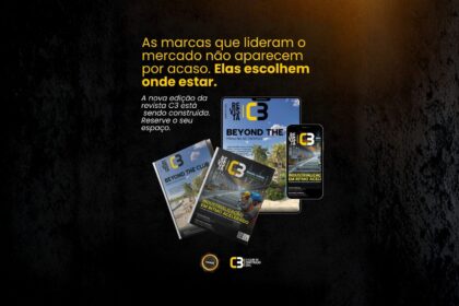 Imagem promocional da Revista C3 com capas das edições impressa, digital e mobile, acompanhada da frase “As marcas que lideram o mercado não aparecem por acaso. Elas escolhem onde estar.” em destaque, sobre fundo escuro texturizado.