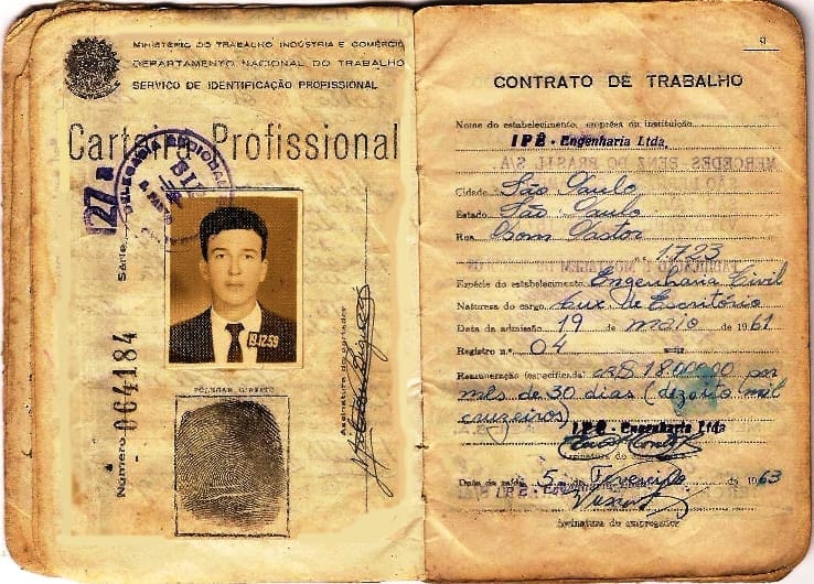 Carteira de trabalho de Milton Bigucci com registro na IPê Engenharia – Construtora Itapuã, datado de 19 de maio de 1961.