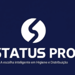 Logotipo da Status Pro com o slogan "A escolha inteligente em Higiene e Distribuição" sobre fundo azul escuro.
